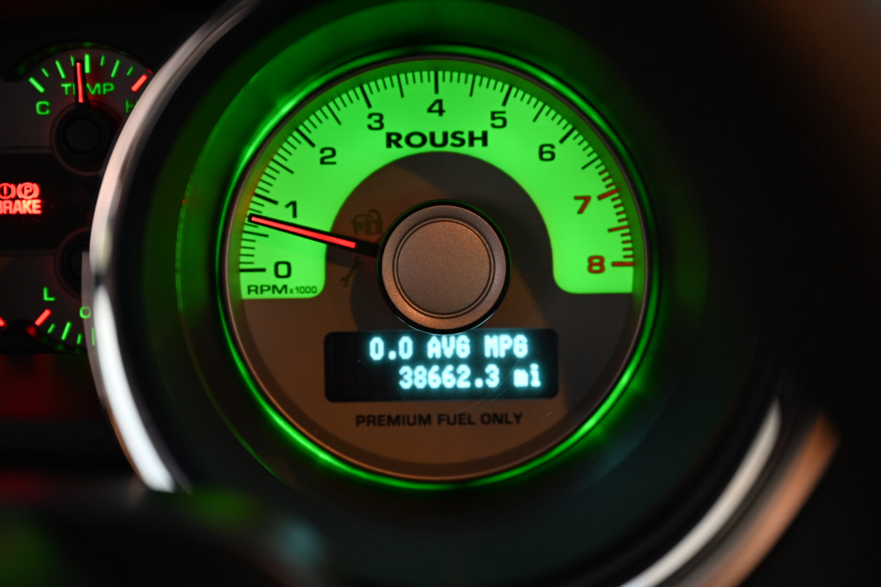 Used 2012 Ford Mustang GT Premium w/ HID Headlamps & Security Pkg image 26