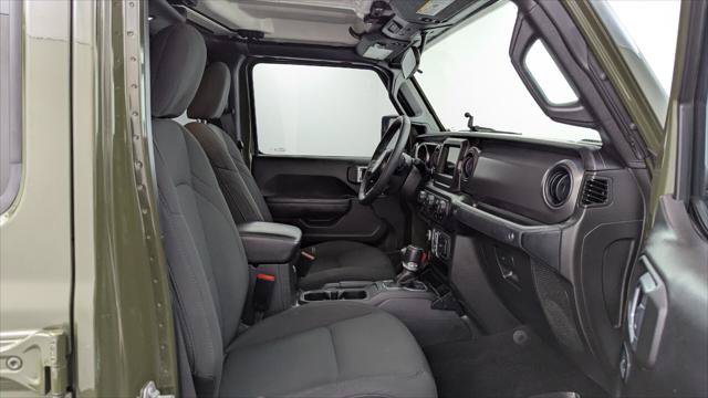 Used 2023 Jeep Gladiator Sport AWD/4WD image 21