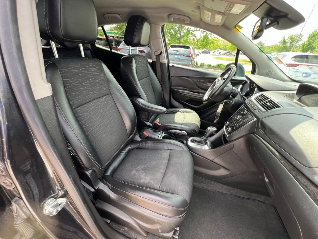 Used 2015 Buick Encore Convenience FWD image 25