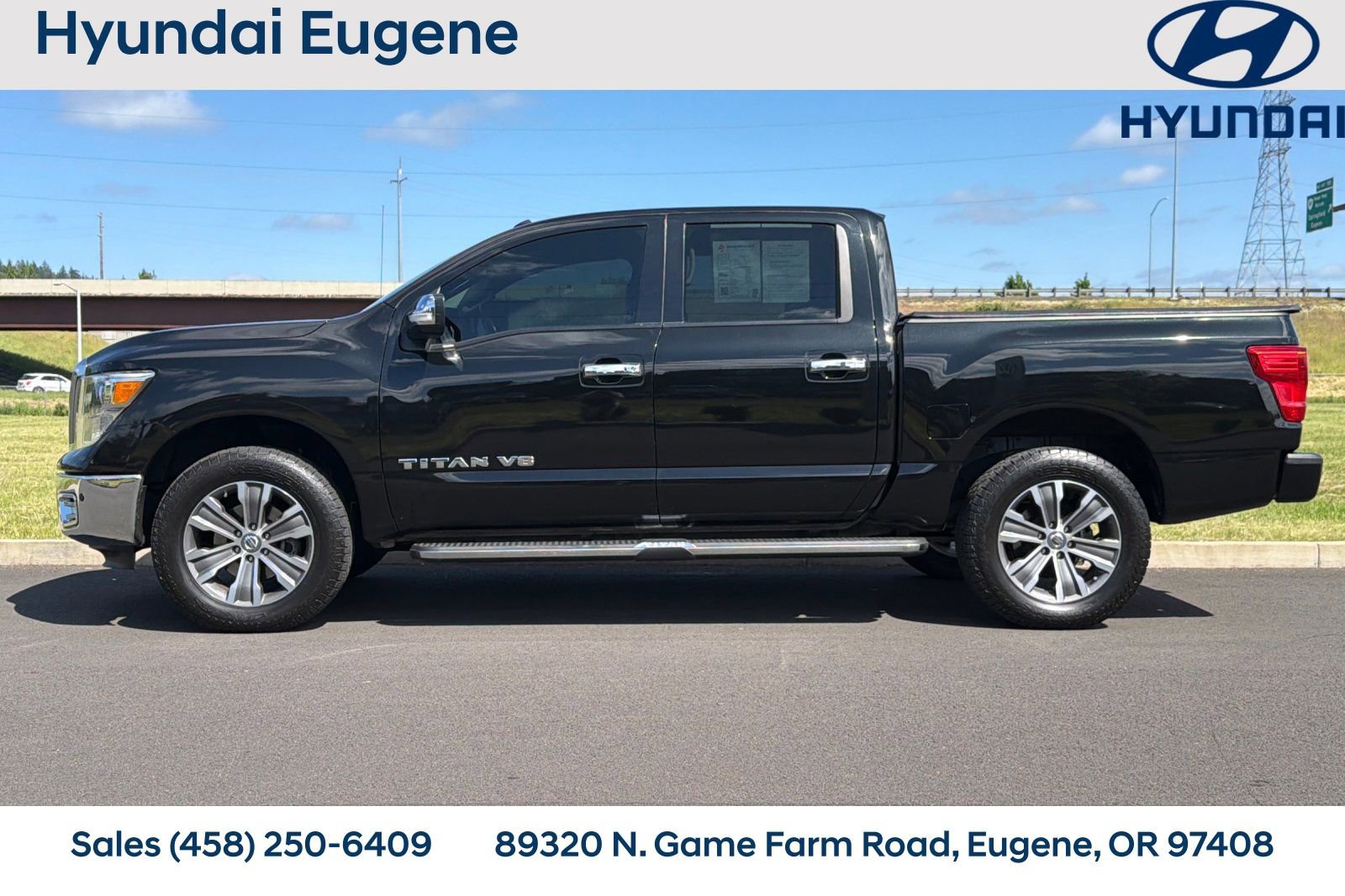 Used 2018 Nissan Titan SL AWD/4WD image 7