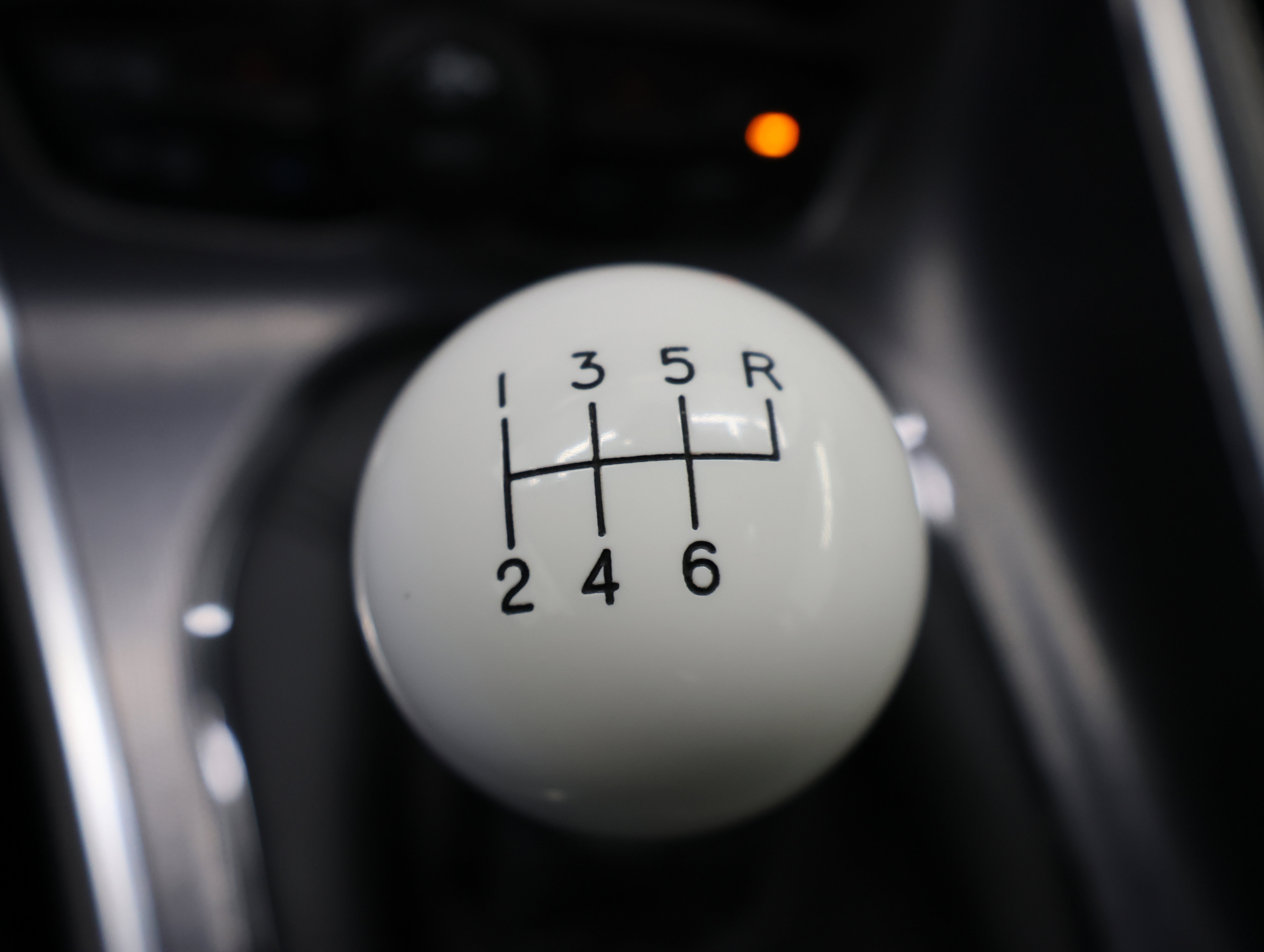 Used 2018 Dodge Challenger SRT w/ Technology Group image 50