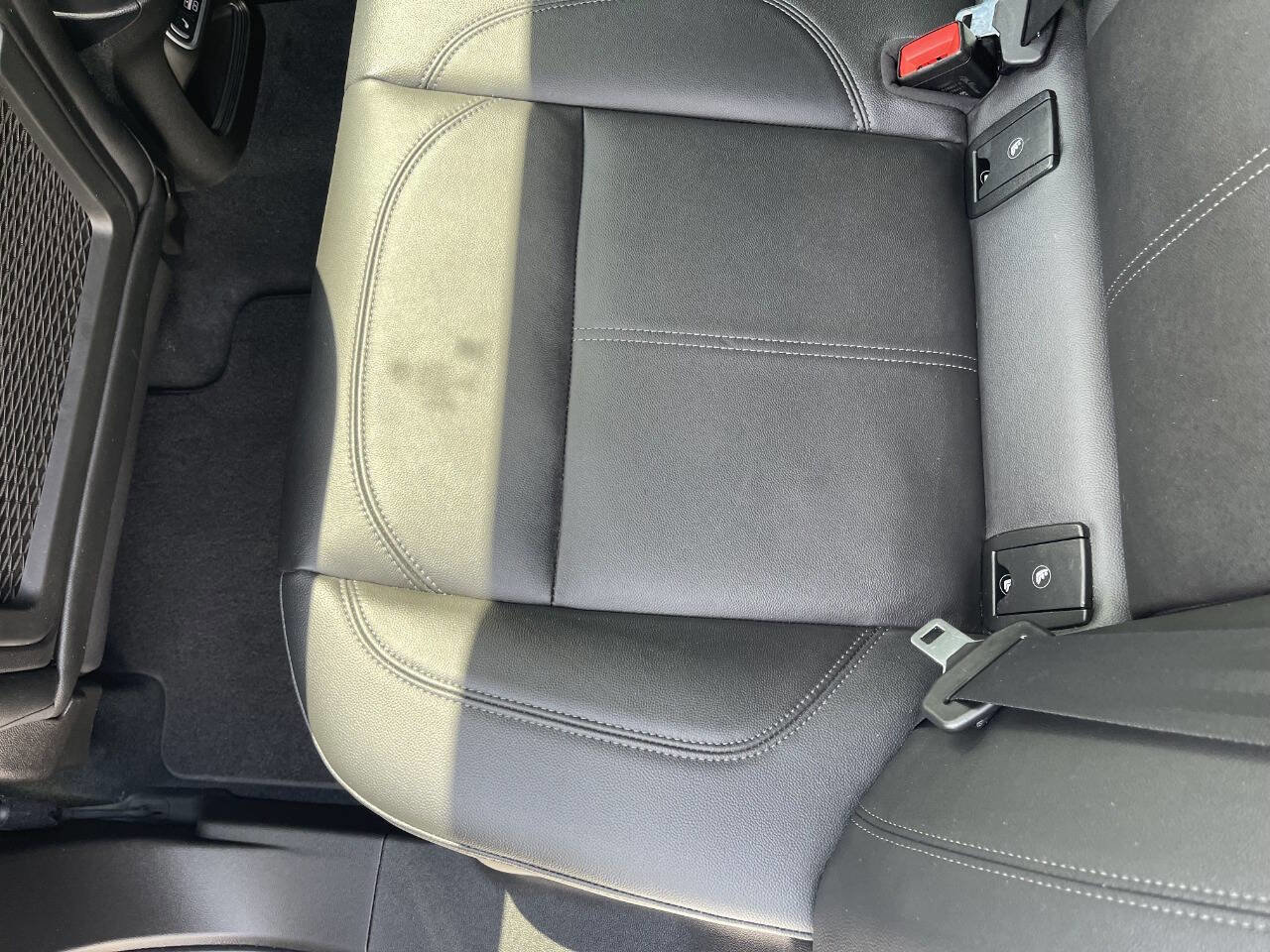 Used 2022 Alfa Romeo Stelvio Ti image 20