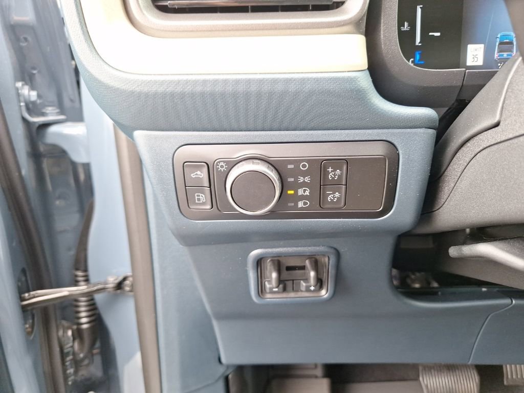 New 2026 Ford Maverick Lariat w/ 4K Tow Package image 6