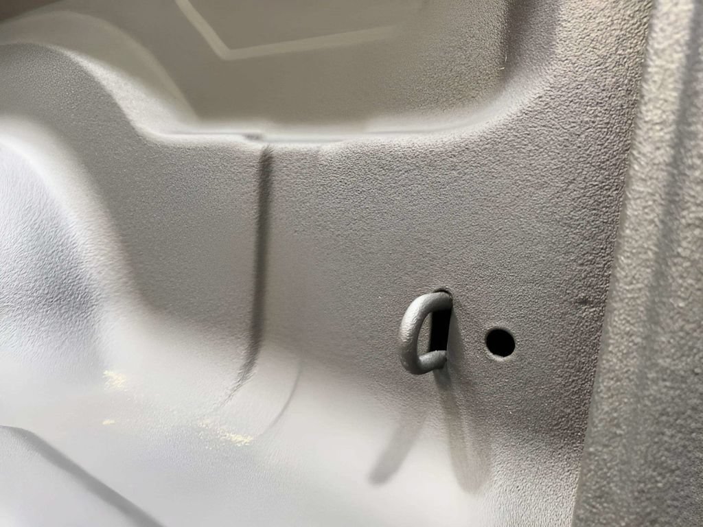 Used 2017 RAM 1500 Laramie AWD/4WD image 10