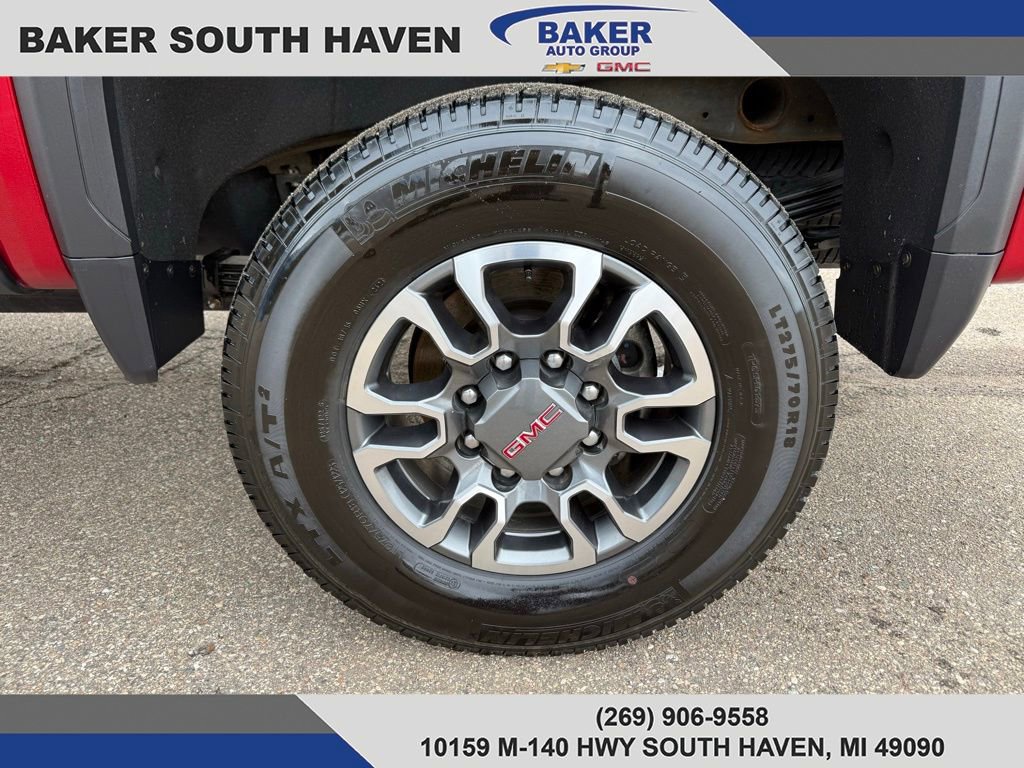 Used 2025 GMC Sierra 2500 SLT w/ SLT Premium Package image 4