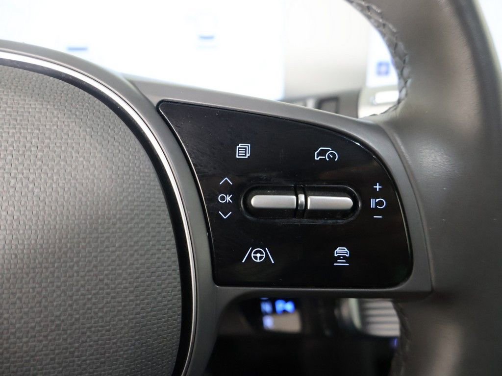 Used 2024 Hyundai Ioniq 5 SEL RWD image 43