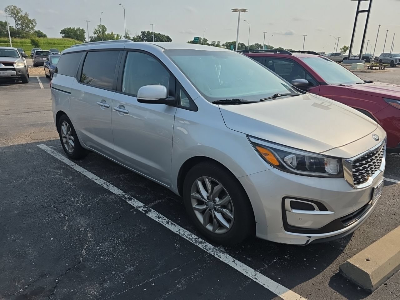 Used 2019 Kia Sedona EX FWD image 3