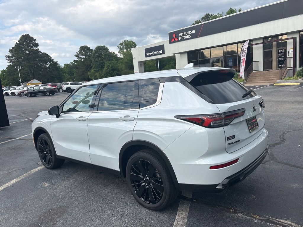 New 2026 Mitsubishi Outlander SE FWD image 5