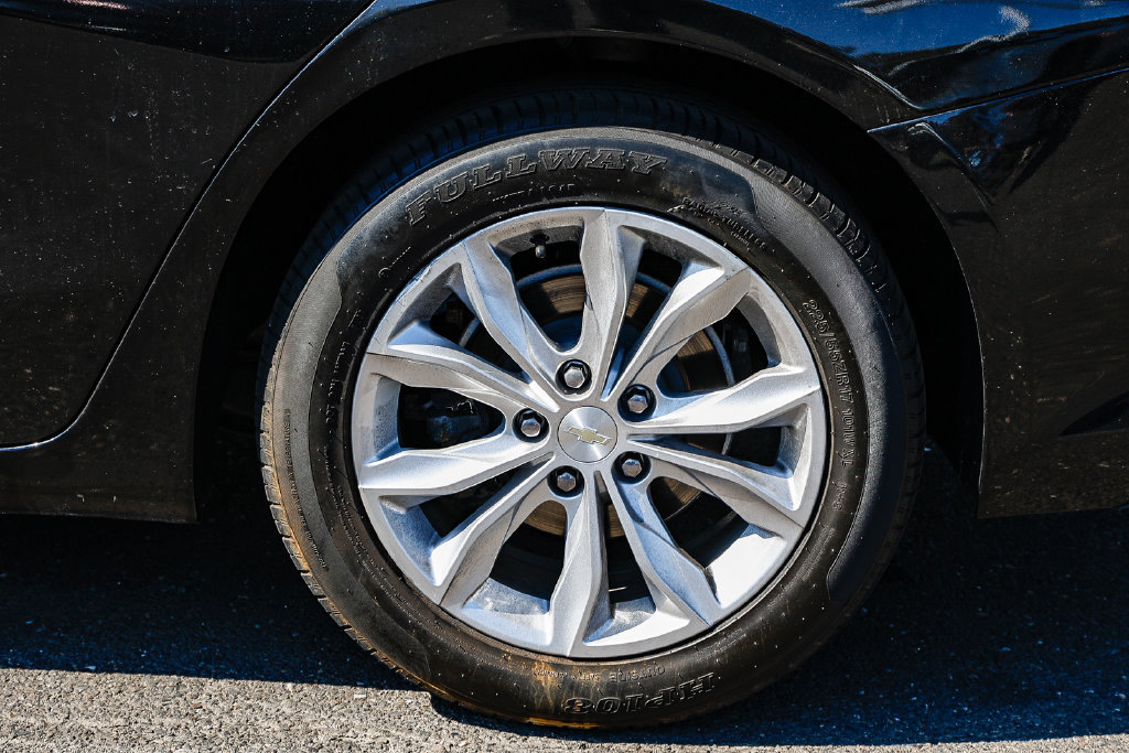Used 2020 Chevrolet Malibu LT FWD image 17