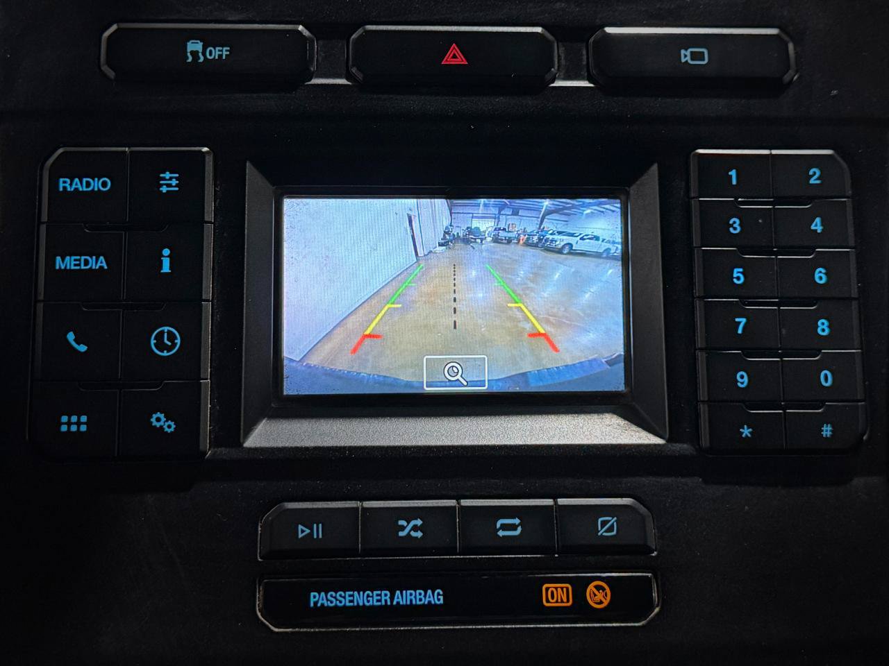 Used 2022 Ford F250 XL w/ Power Equipment Group AWD/4WD image 8