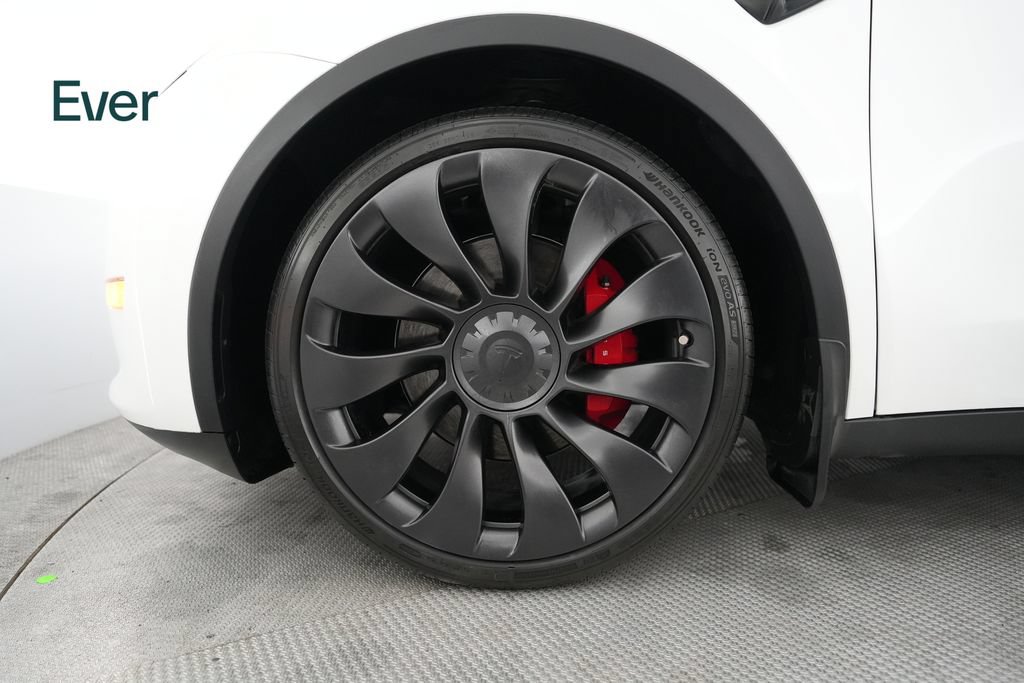 Used 2024 Tesla Model Y Performance AWD/4WD image 19