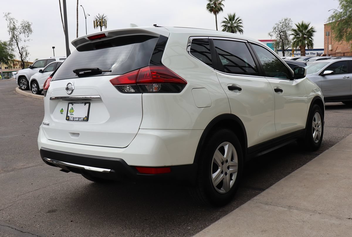 Used 2018 Nissan Rogue S FWD image 13