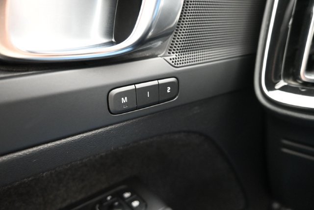 Used 2023 Volvo XC40 Recharge Plus AWD/4WD image 27