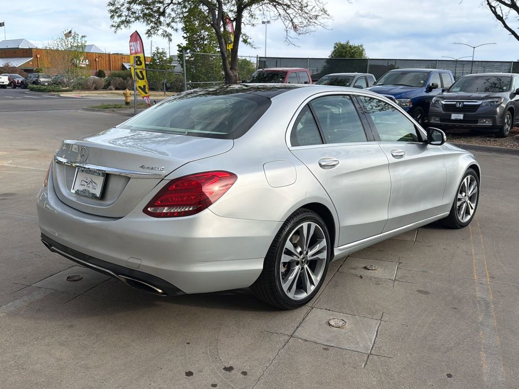 Used 2015 Mercedes-Benz C 300 4MATIC Sedan image 5