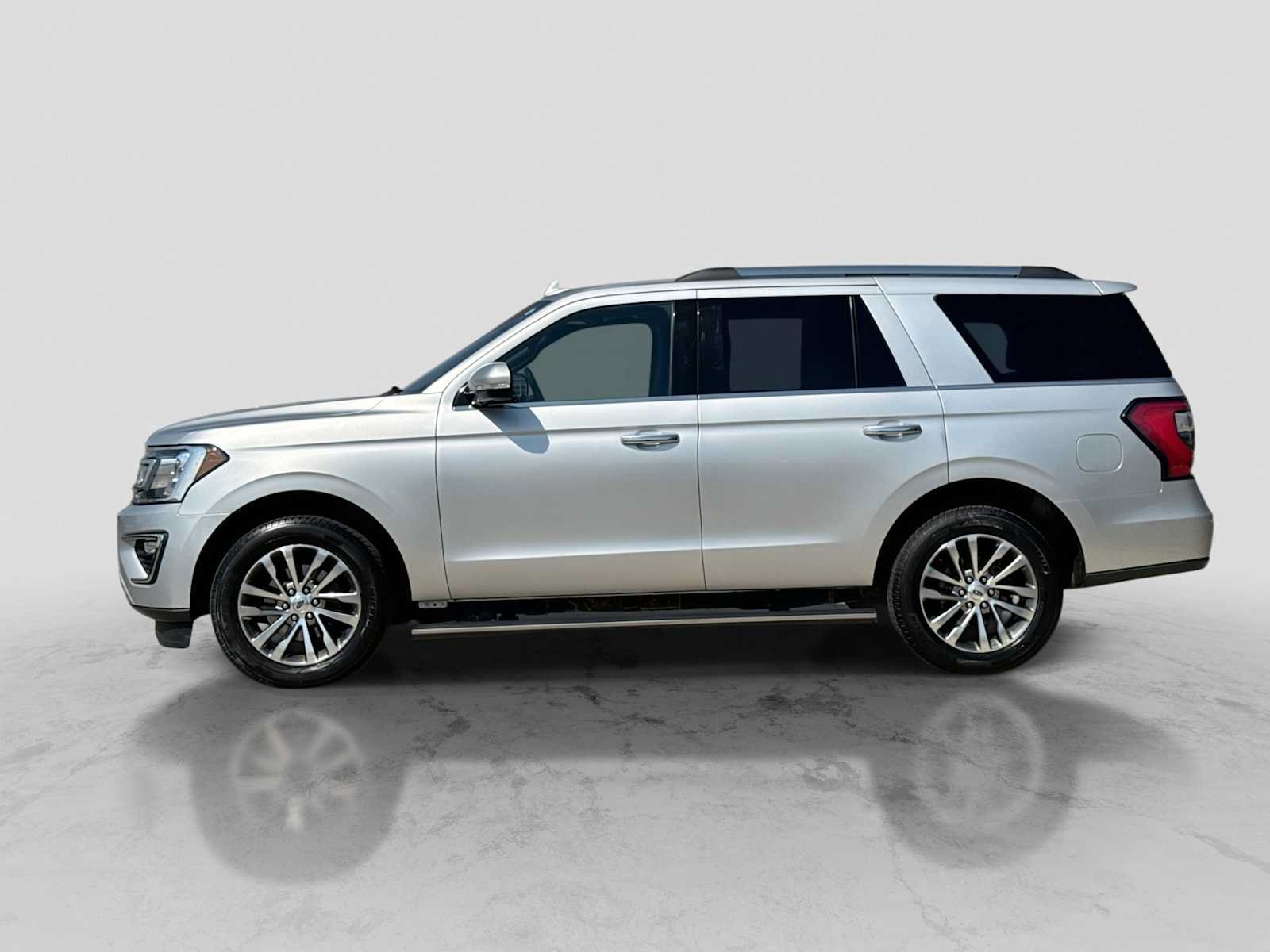 Used 2018 Ford Expedition Limited AWD/4WD image 3