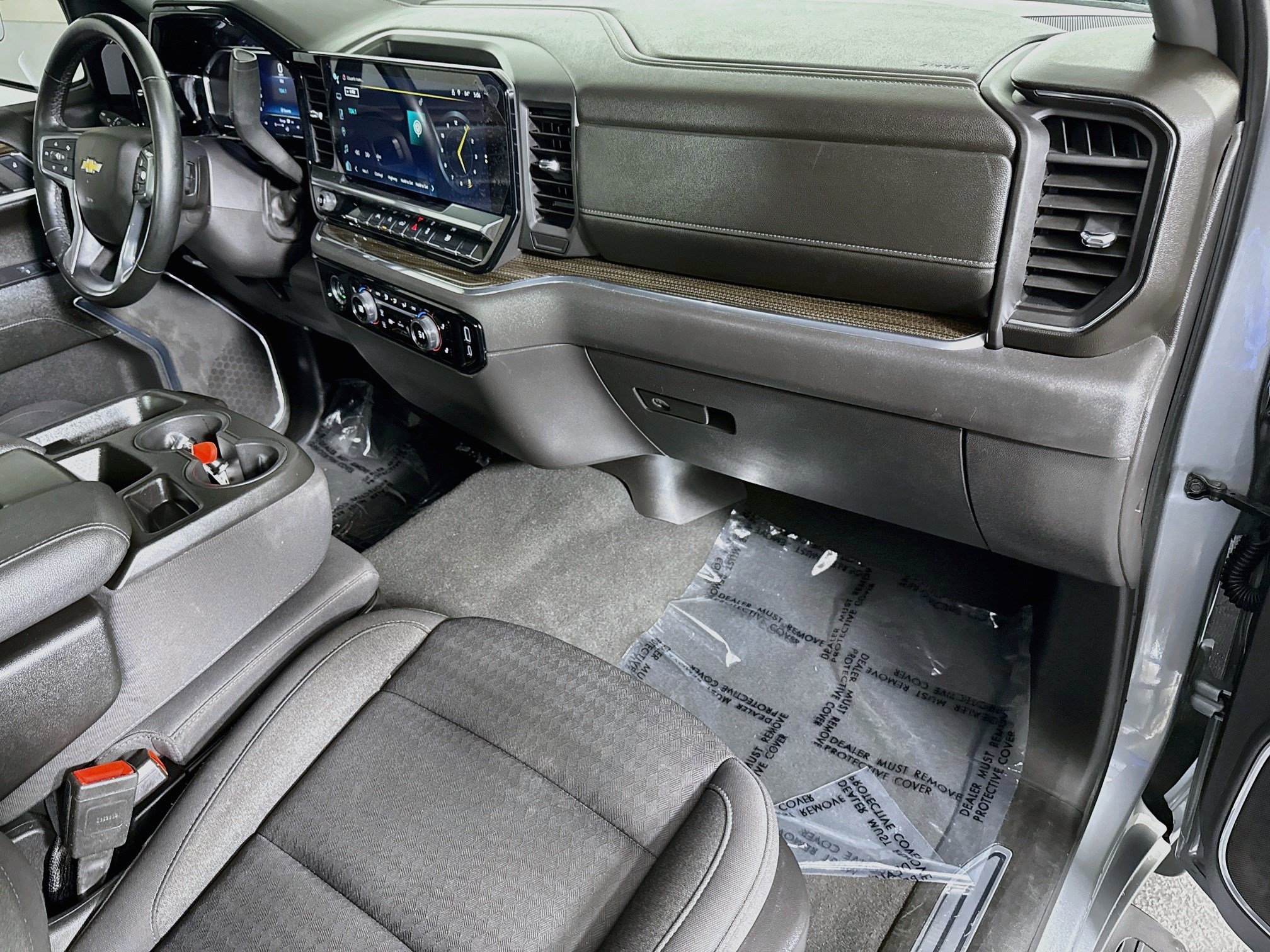 Used 2024 Chevrolet Silverado 1500 LT RWD image 29
