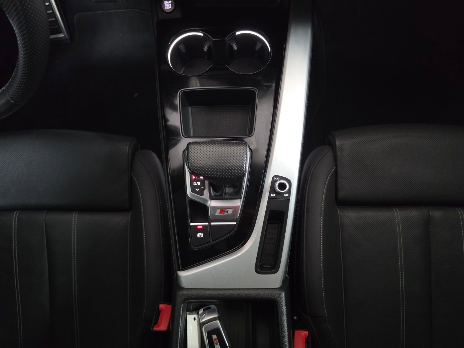 Used 2021 Audi S4 Premium Plus w/ Premium Plus Package image 29
