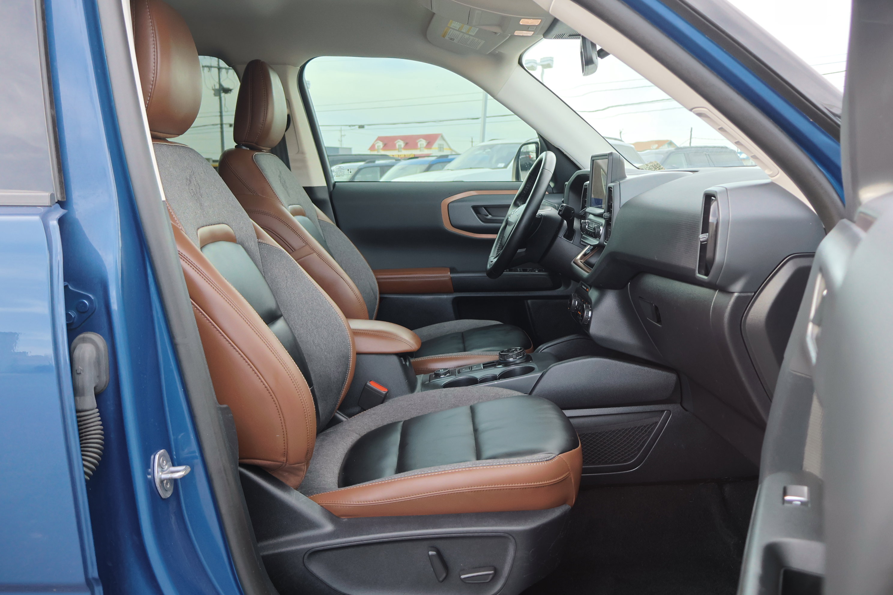 Used 2024 Ford Bronco Sport Outer Banks image 36