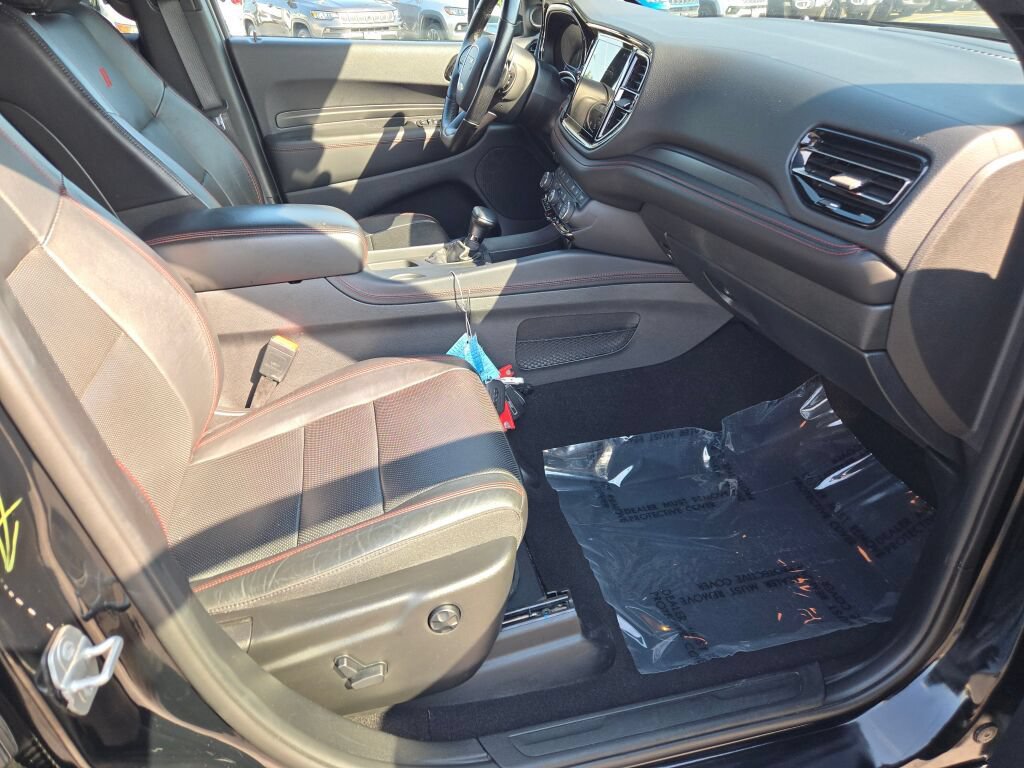 Used 2024 Dodge Durango GT AWD/4WD image 6