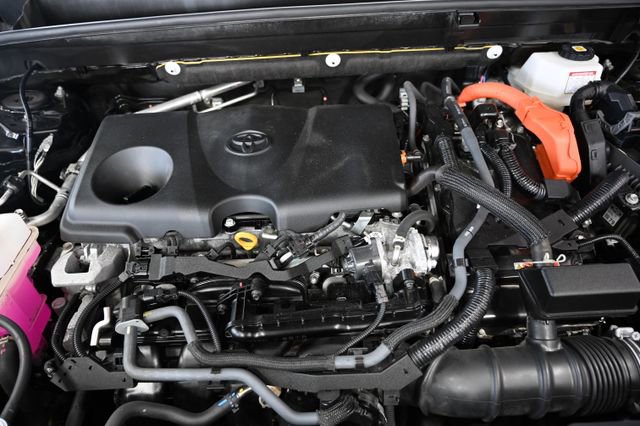 Used 2023 Toyota Venza LE image 31