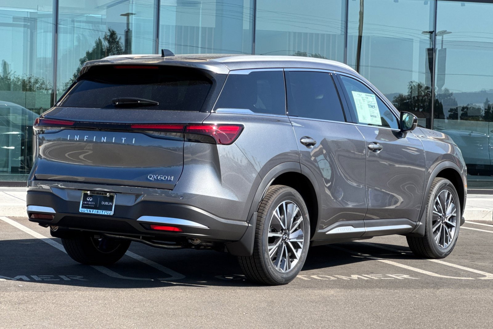 New 2026 INFINITI QX60 Luxe w/ Cargo Package image 5