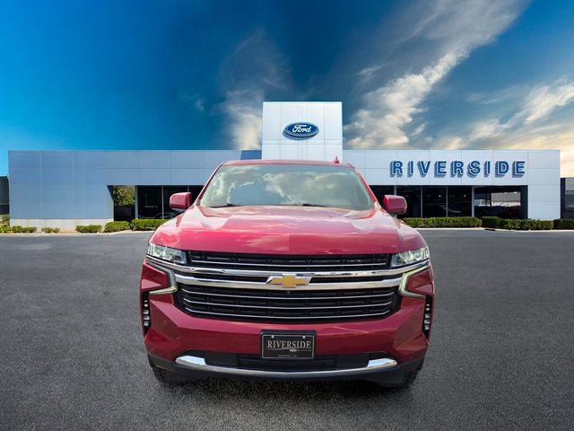 Used 2023 Chevrolet Tahoe LT w/ Luxury Package AWD/4WD image 2