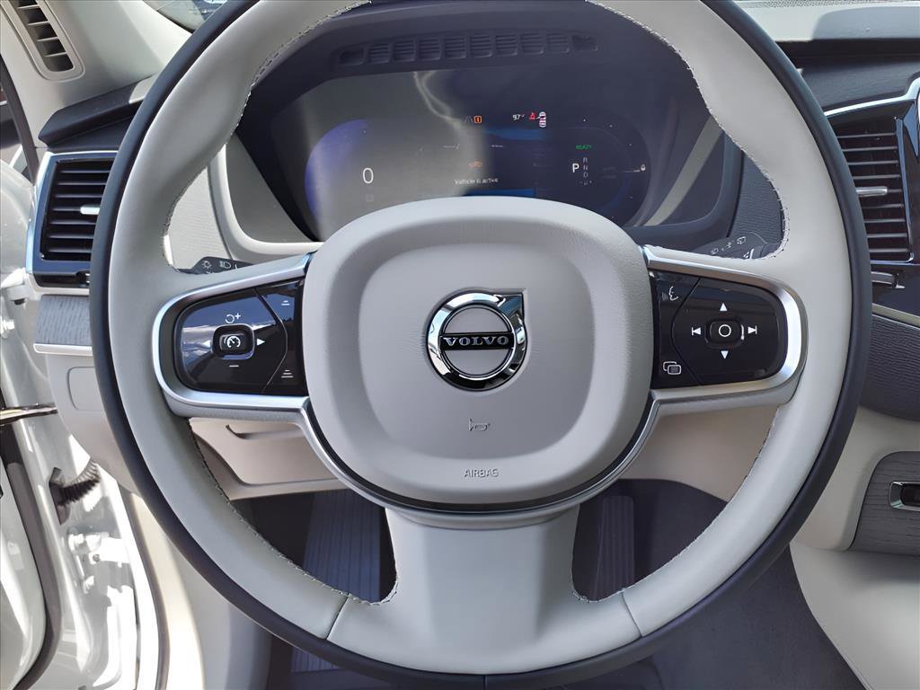 Used 2025 Volvo XC90 T8 Plus w/ Protection Package image 30