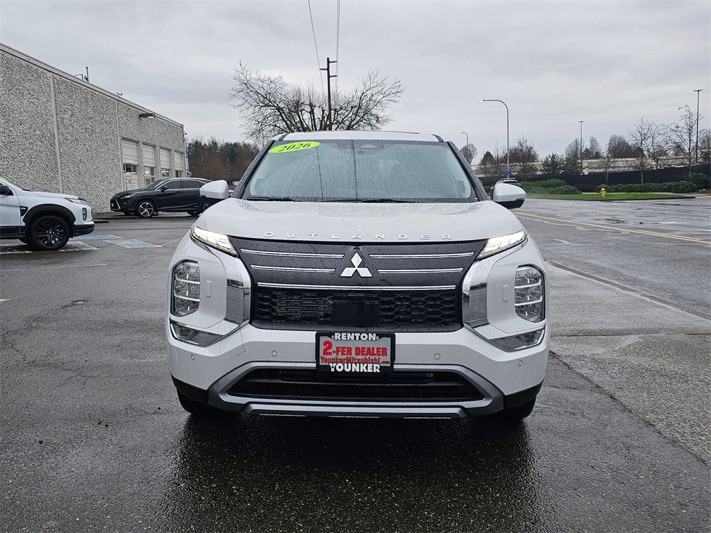 New 2026 Mitsubishi Outlander SE image 2