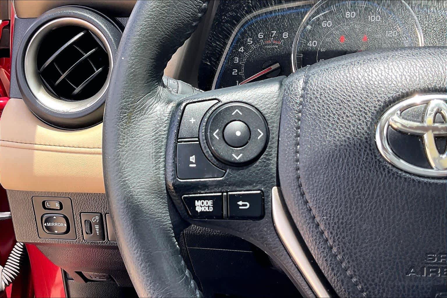 Used 2015 Toyota RAV4 Limited w/ Technology Package FWD image 24