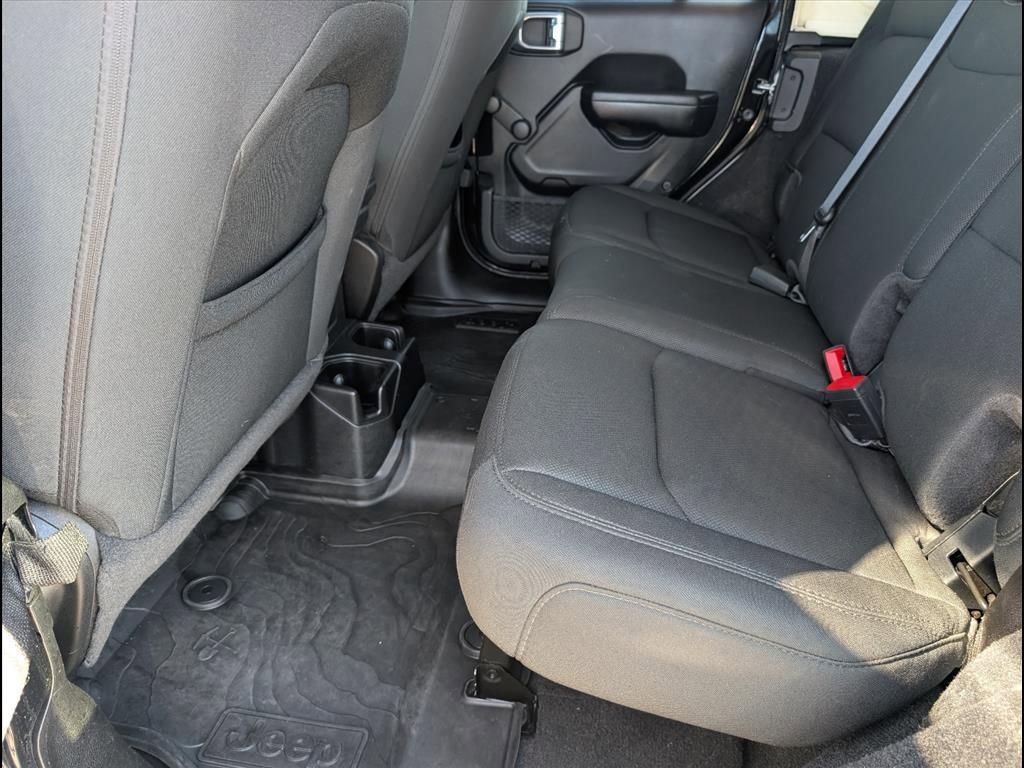 Used 2021 Jeep Wrangler Unlimited Sport image 13
