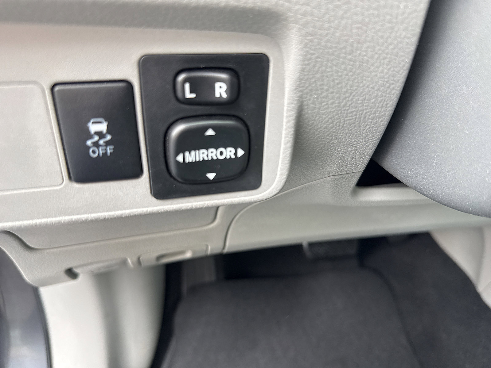 Used 2010 Toyota Corolla S FWD image 35
