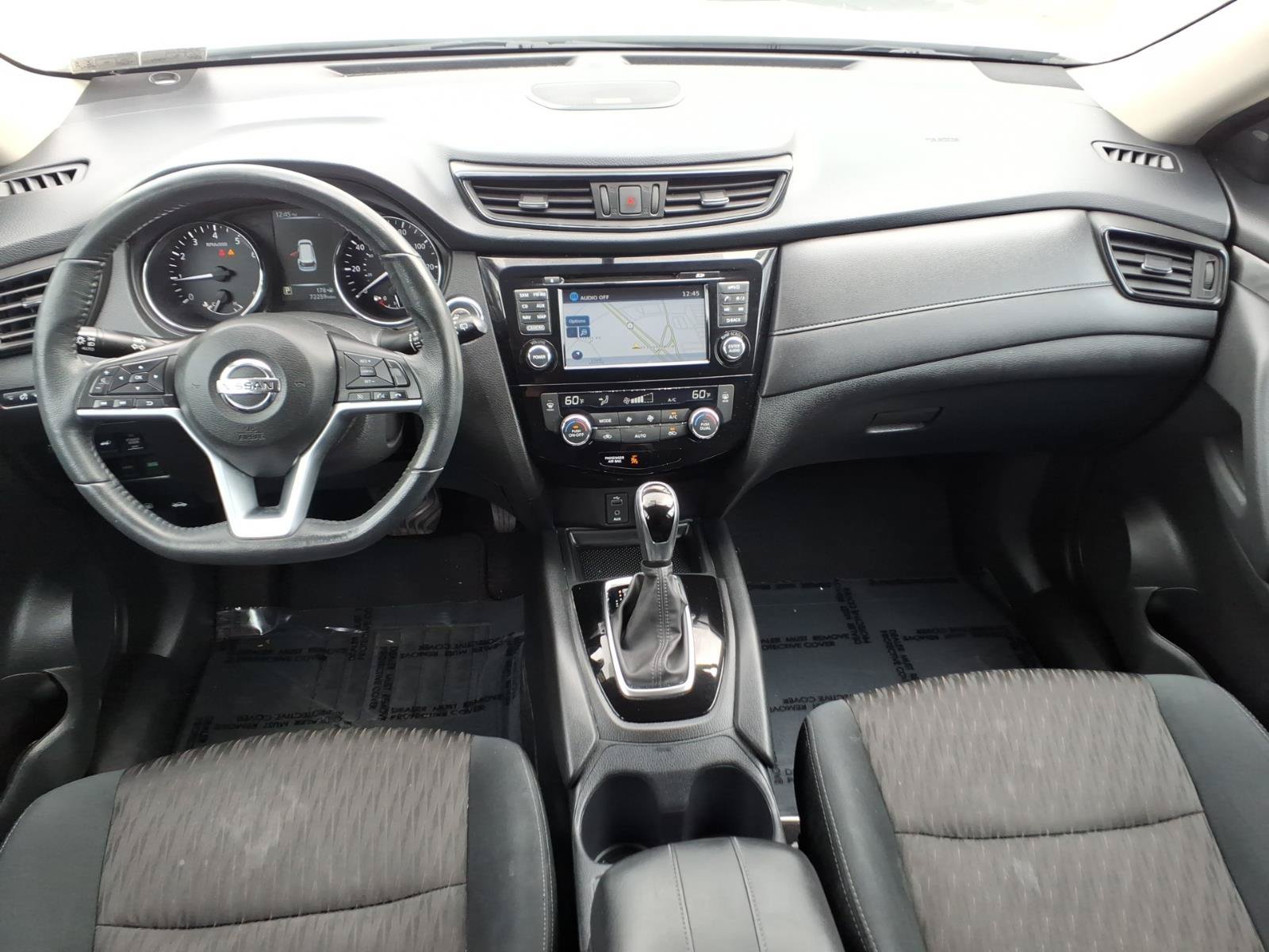 Used 2017 Nissan Rogue SV AWD/4WD image 14