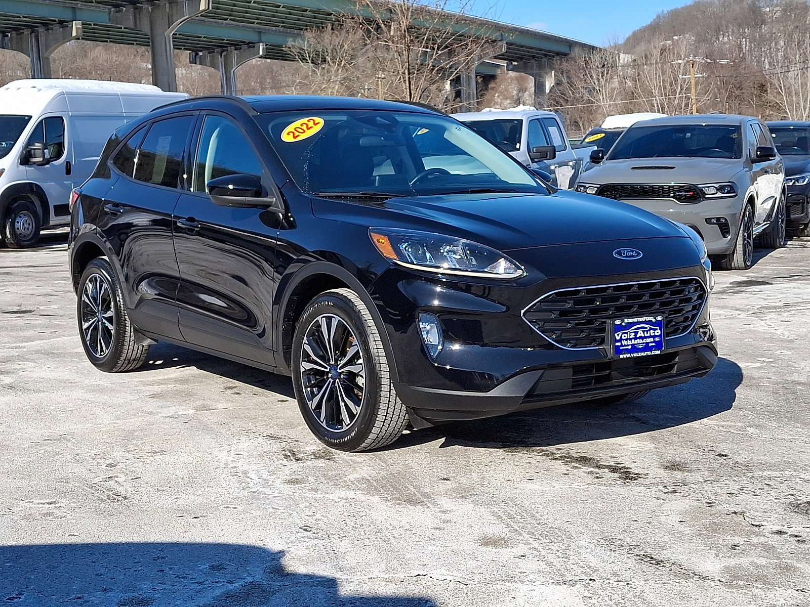 Certified 2022 Ford Escape SEL w/ SEL Stealth AWD Package image 4