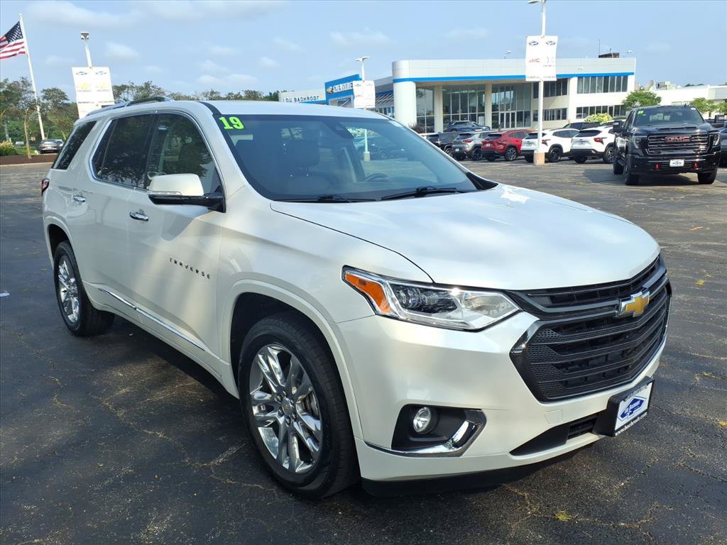 Used 2019 Chevrolet Traverse High Country AWD/4WD image 1