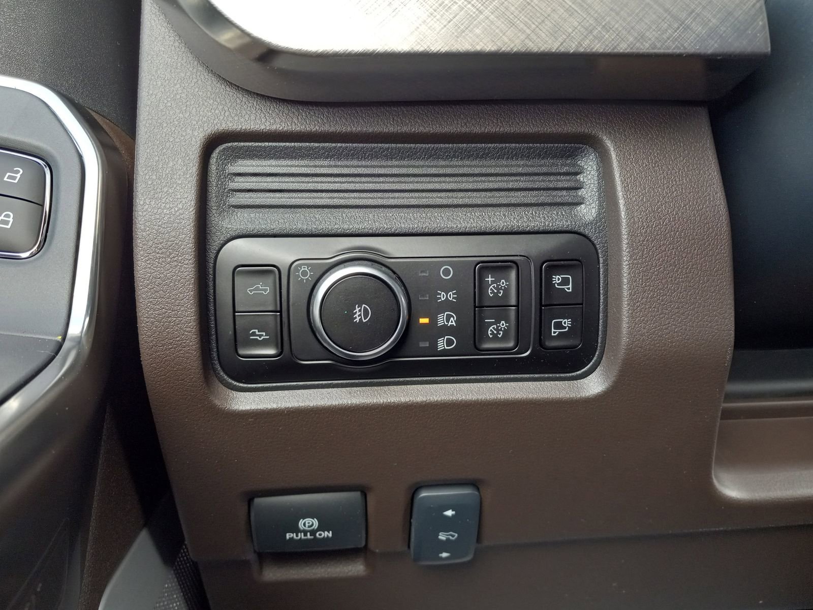 New 2026 Ford F250 King Ranch w/ Chrome Package image 24