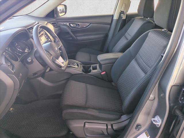 Used 2017 Nissan Rogue S AWD/4WD image 15