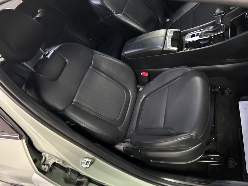Used 2025 Hyundai Santa Cruz SEL FWD image 23