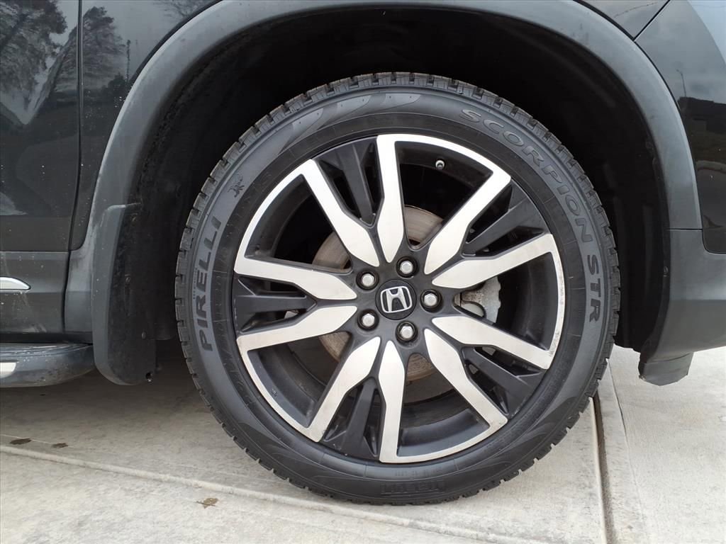 Used 2019 Honda Pilot Elite image 9