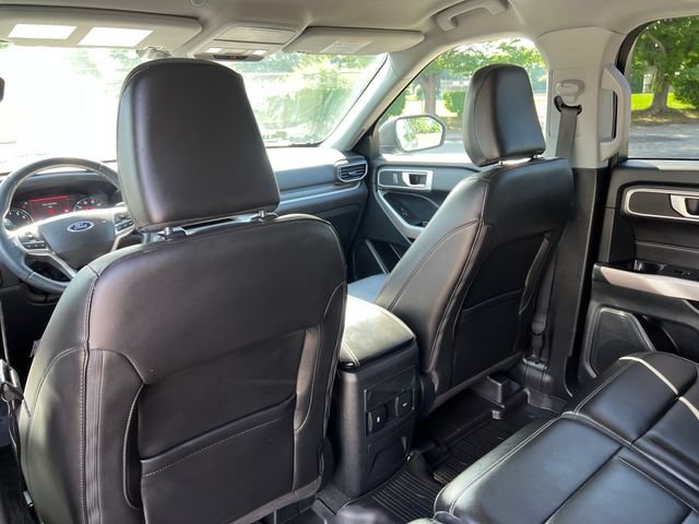 Used 2023 Ford Explorer XLT w/ Equipment Group 202A AWD/4WD image 26