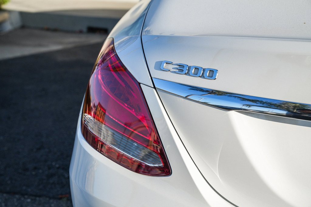 Used 2017 Mercedes-Benz C 300 Sedan image 7