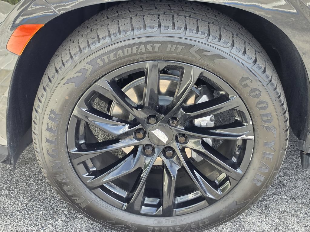 Used 2023 Cadillac Escalade ESV Sport Platinum w/ LPO, ONYX Package RWD image 8