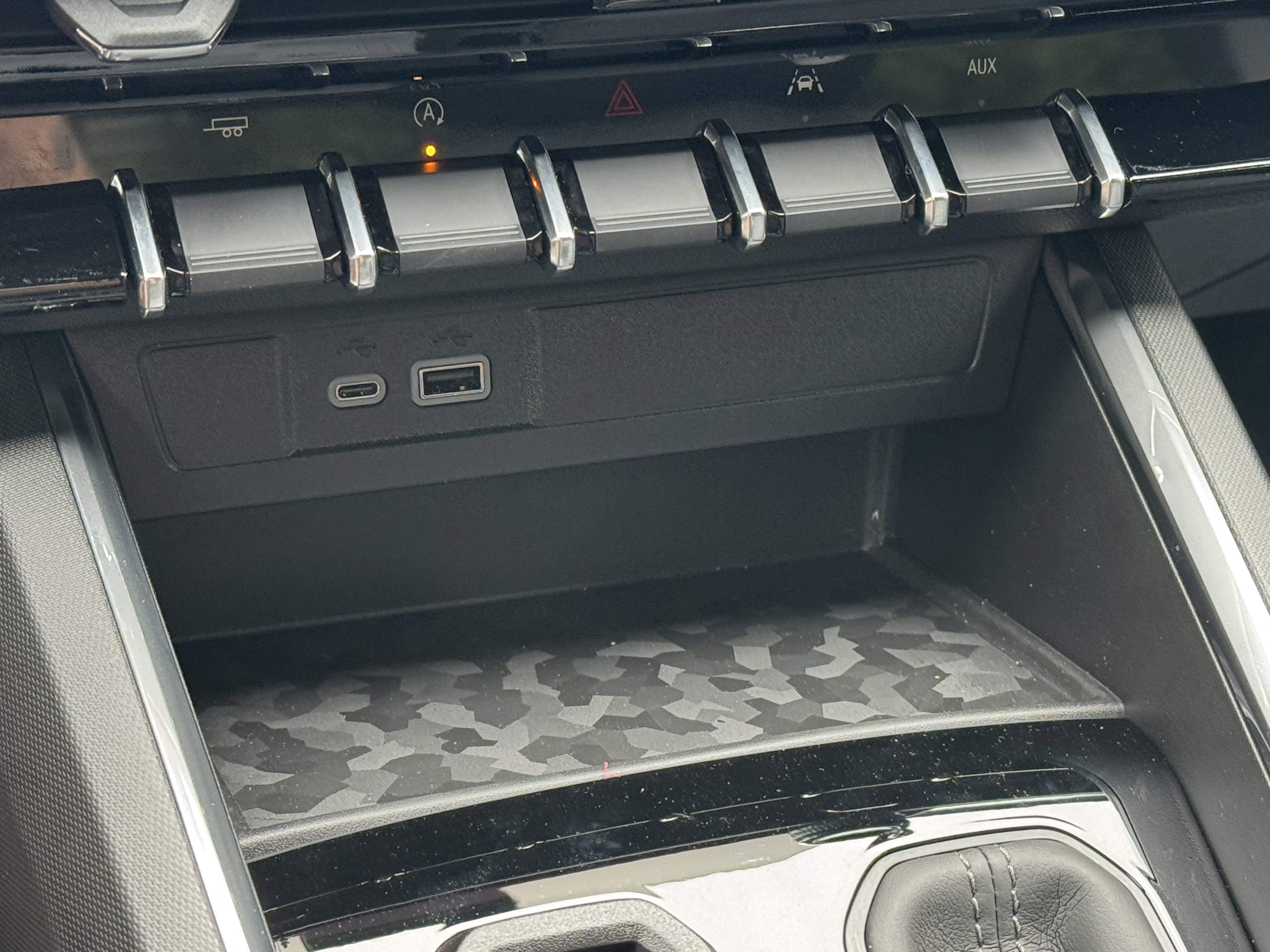 New 2026 GMC Canyon Elevation w/ Convenience Package image 22