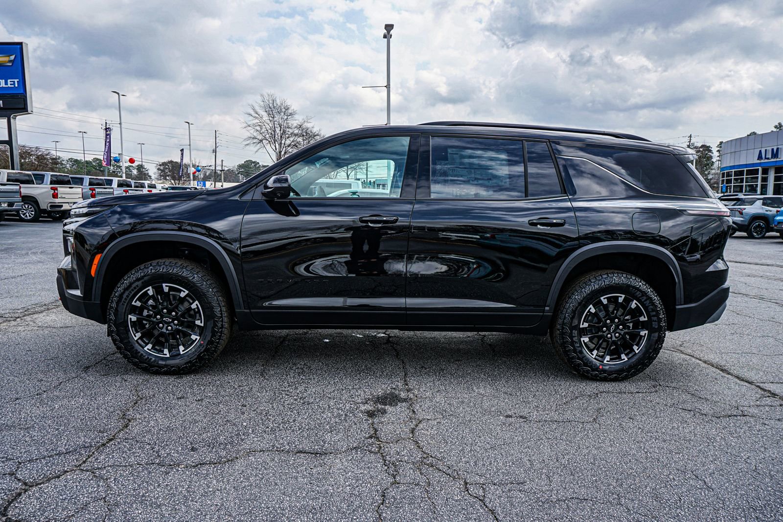 New 2026 Chevrolet Traverse Z71 w/ Driver Confidence Package image 7