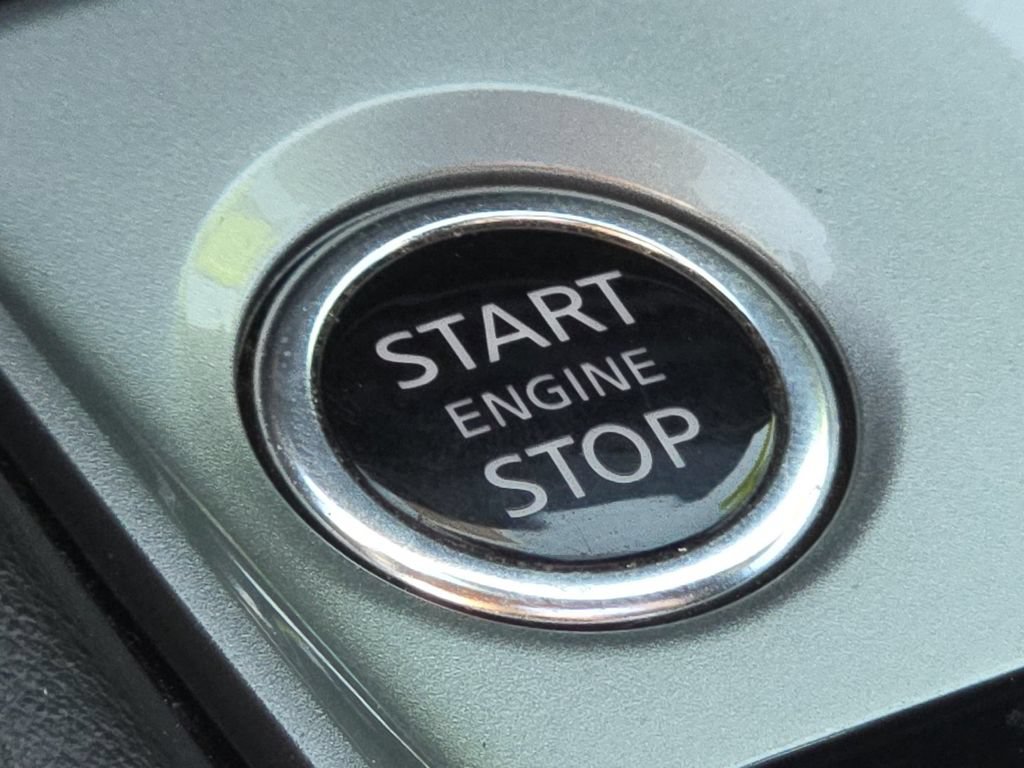 Used 2024 Nissan Altima 2.5 SV w/ SV Premium Package FWD image 31