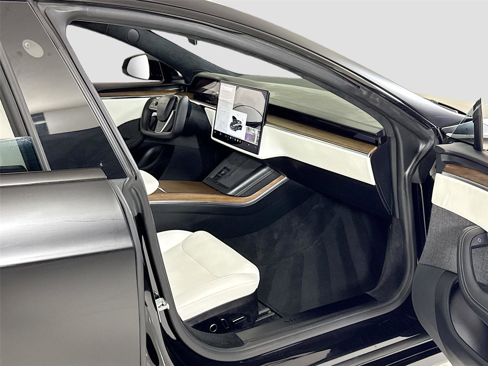 Used 2021 Tesla Model S Long Range image 32