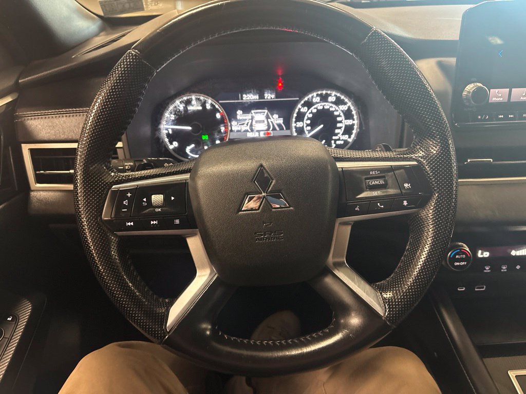 Used 2022 Mitsubishi Outlander SE AWD/4WD image 11