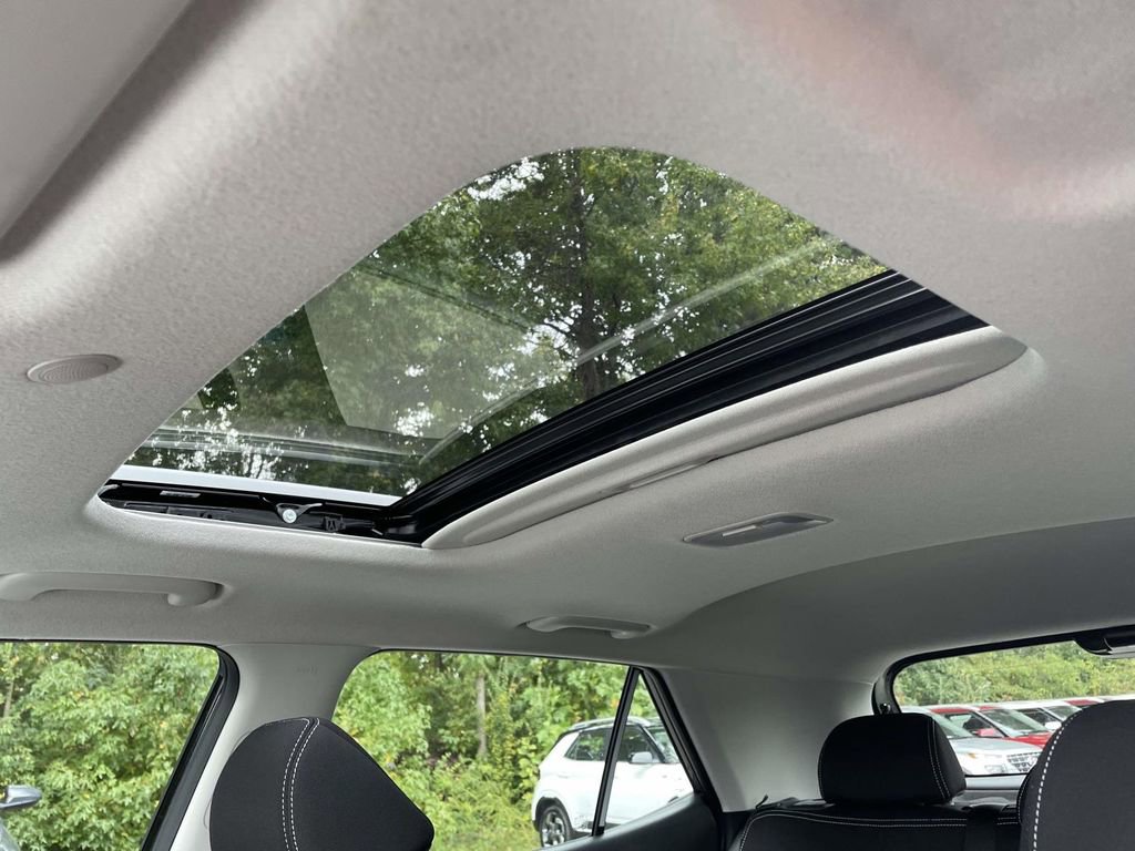 New 2026 Hyundai Venue SEL image 17