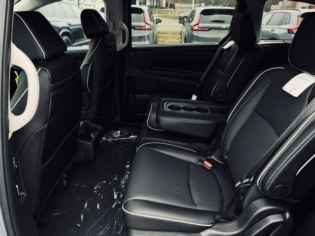 New 2026 Honda Odyssey Touring image 22