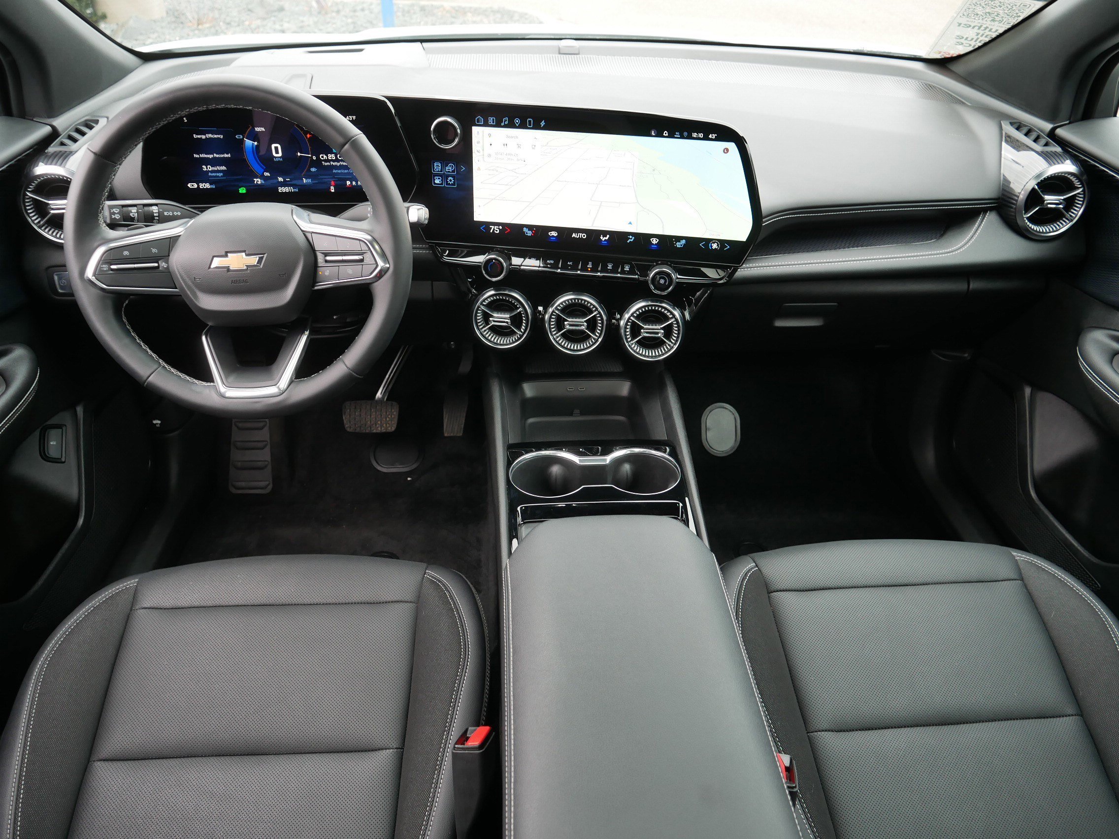 Used 2024 Chevrolet Blazer EV LT image 10