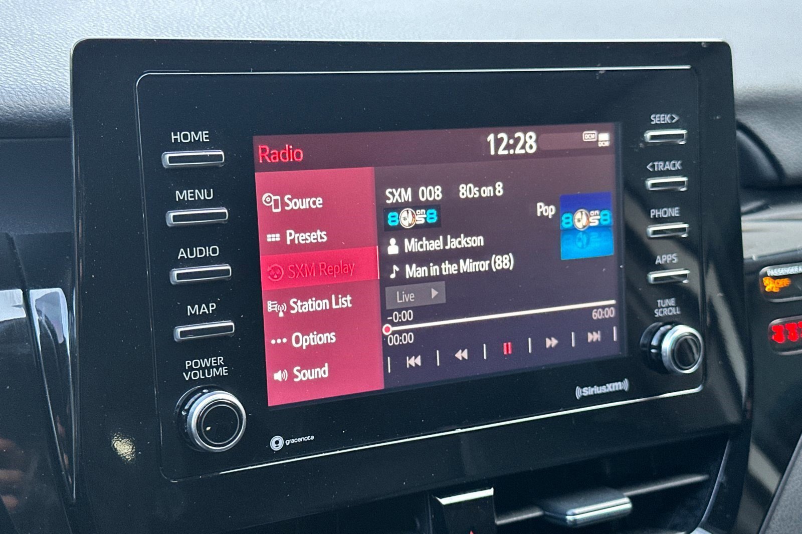 Used 2022 Toyota Camry SE image 22